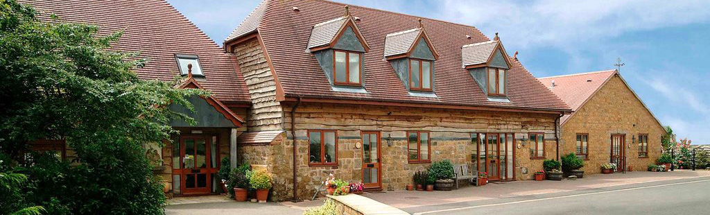 Arbor Holiday And Knightcote Farm Cottages